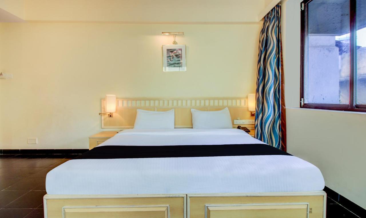 Hotel Kadamb Residency Mumbai Exterior photo